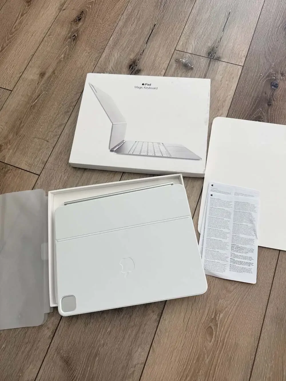 Apple Magic Keyboard for iPad Pro 13-inch (M4) White